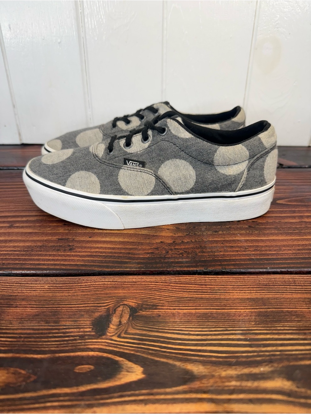 Vans Platform Gray Polka Dot Canvas Sneakers Women’s Size 9